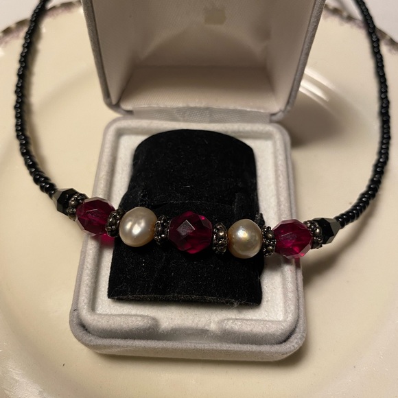 💛 Tara Designs Czech round shaped glass beads, FWCPs black seed beads necklace. - Picture 4 of 4